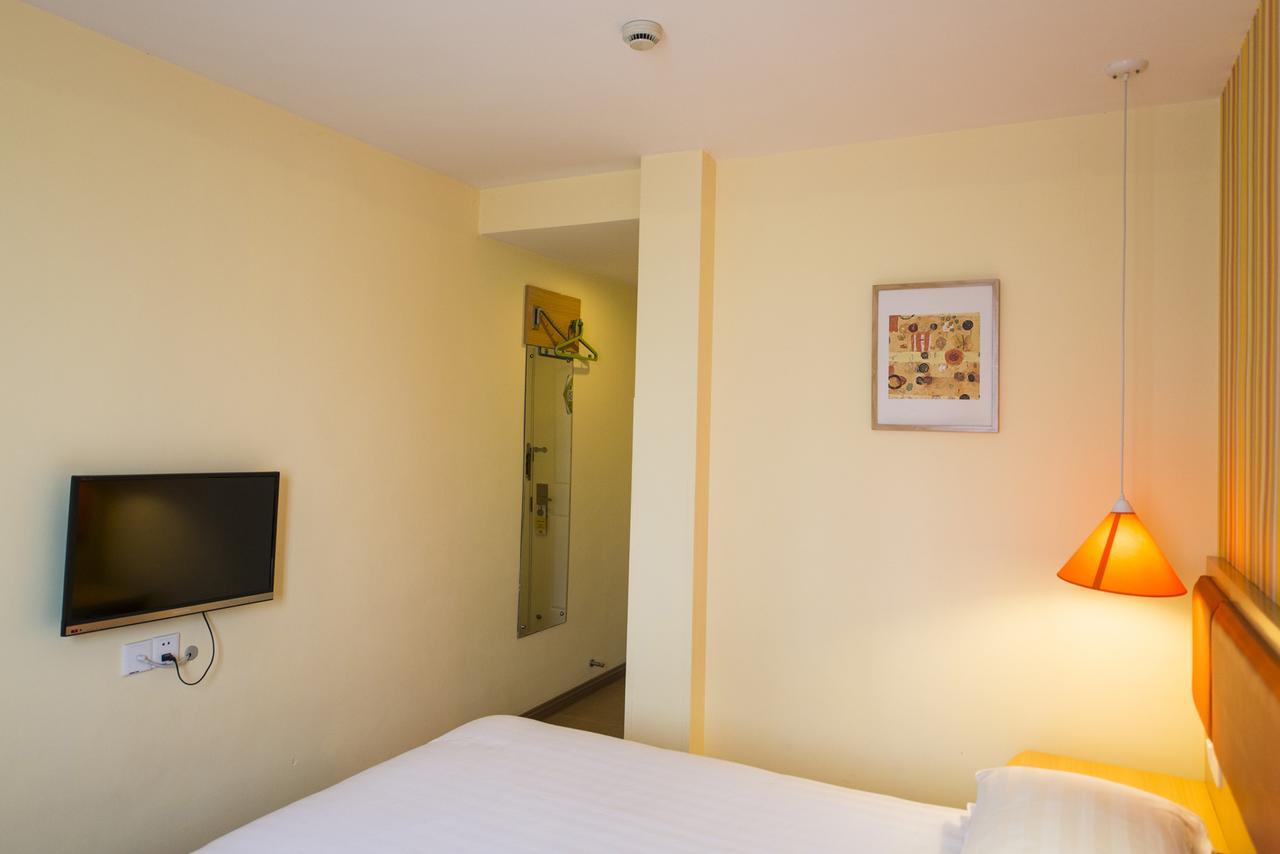 Home Inn Shanghai South Pudong Road Expo ภายนอก รูปภาพ