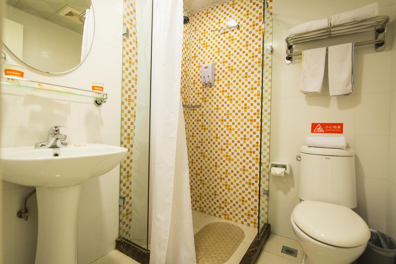 Home Inn Shanghai South Pudong Road Expo ภายนอก รูปภาพ
